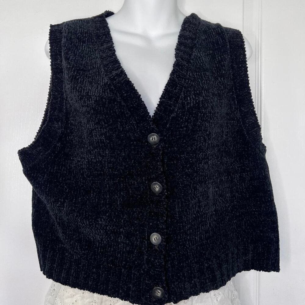 Vintage ann taylor black button